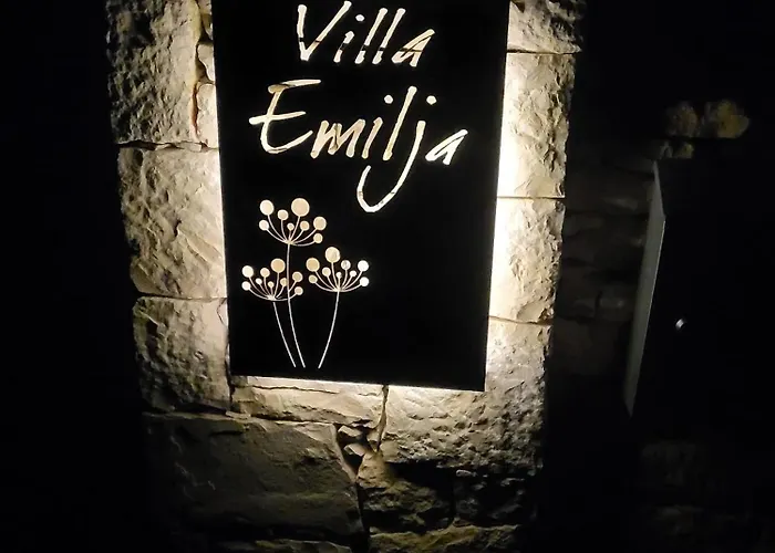 Villa Emilja Marcana